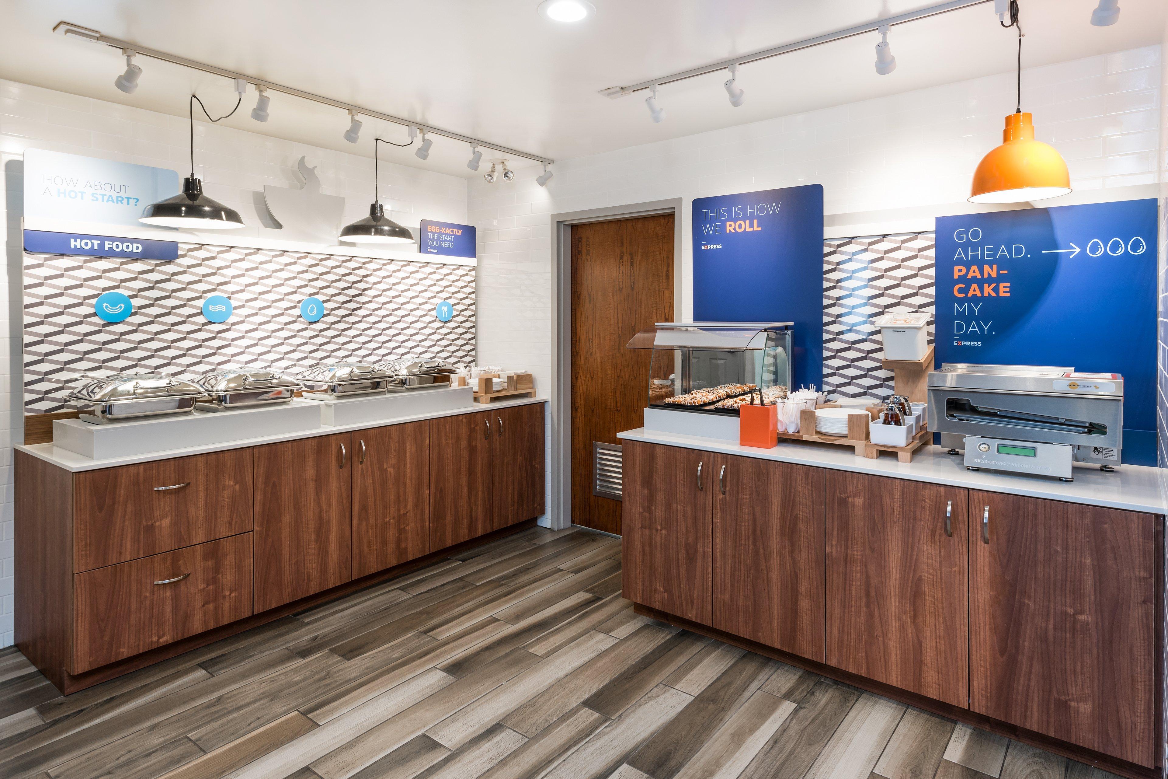 Holiday Inn Express Hotel & Suites 1000 Islands - Gananoque By Ihg Bagian luar foto