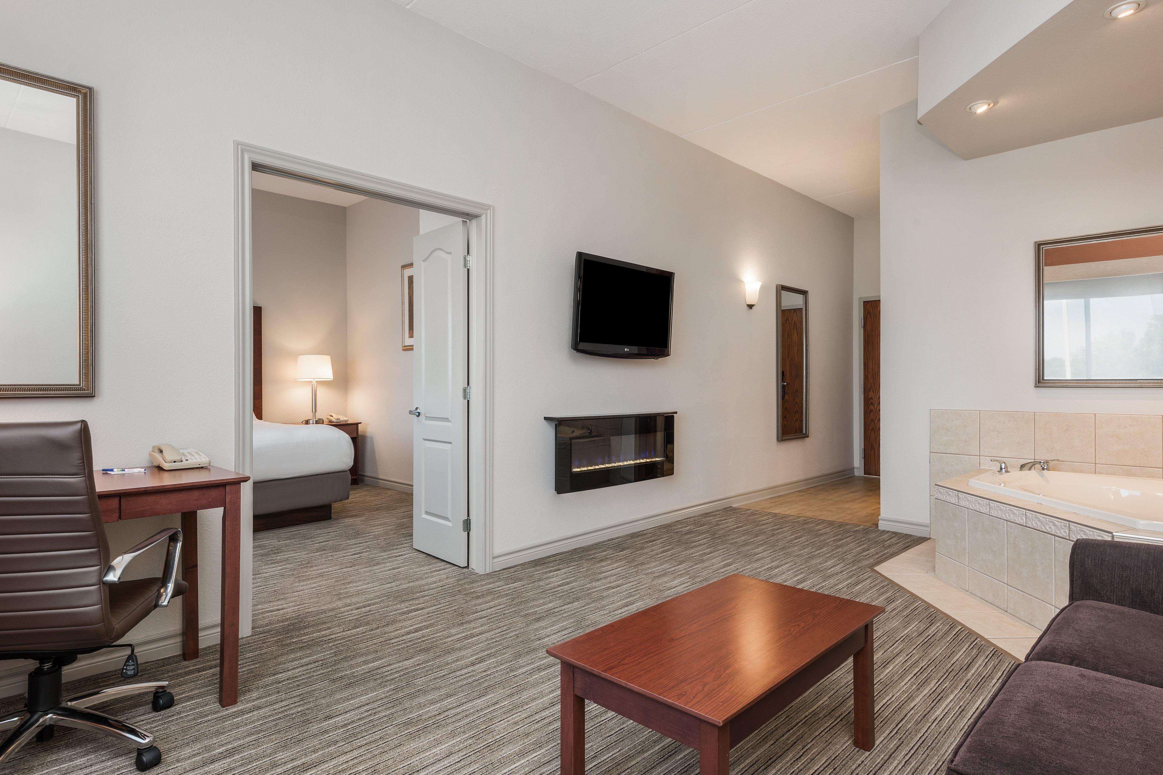 Holiday Inn Express Hotel & Suites 1000 Islands - Gananoque By Ihg Bagian luar foto