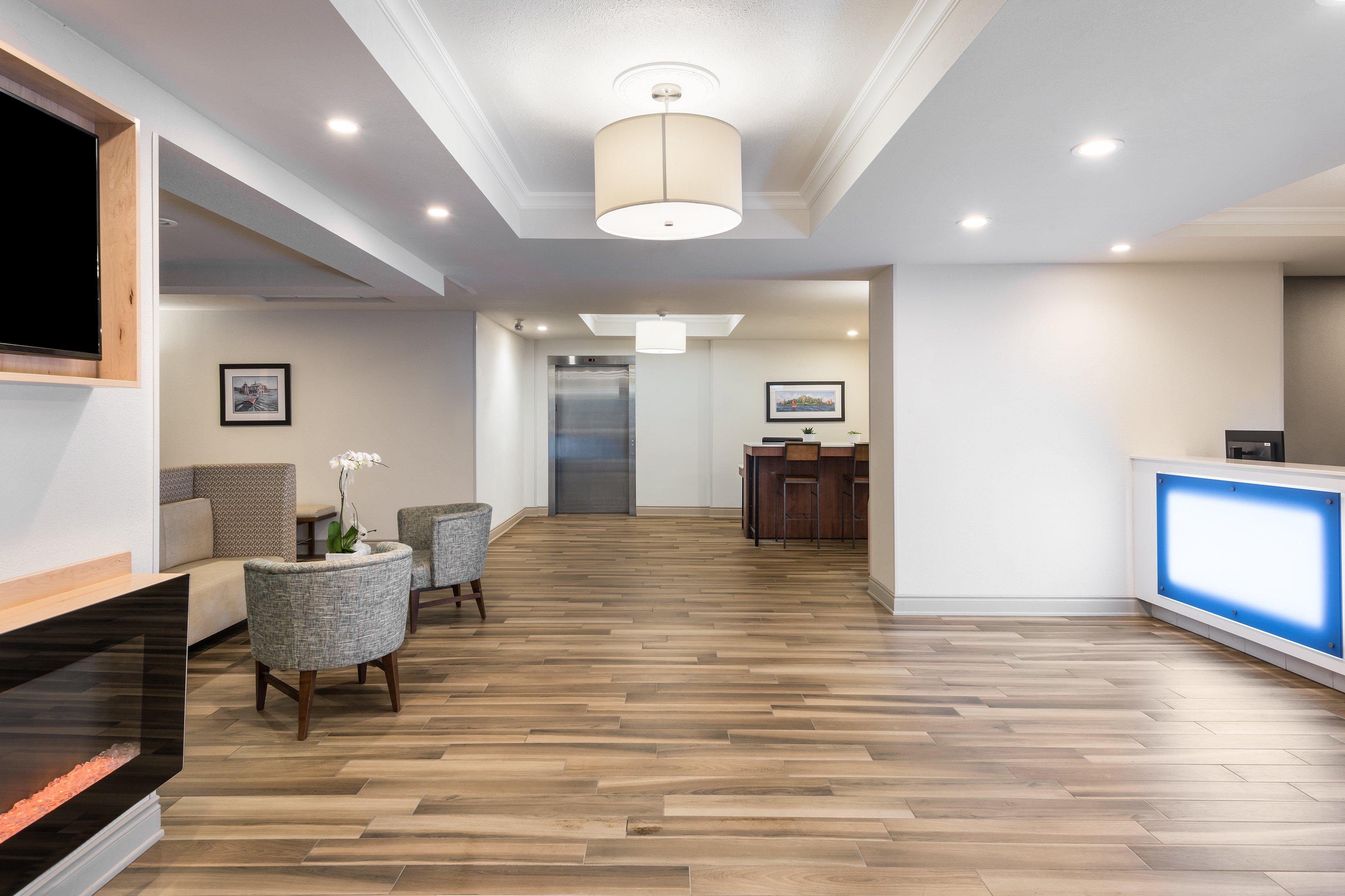 Holiday Inn Express Hotel & Suites 1000 Islands - Gananoque By Ihg Bagian luar foto